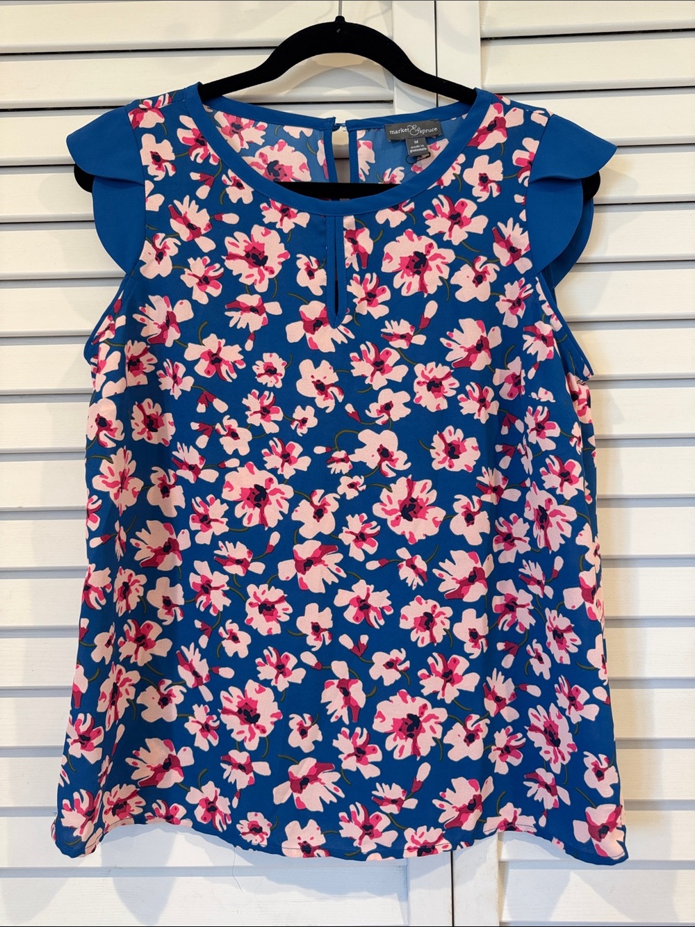 Market & Spruce Blue Floral Cap Sleeve Blouse